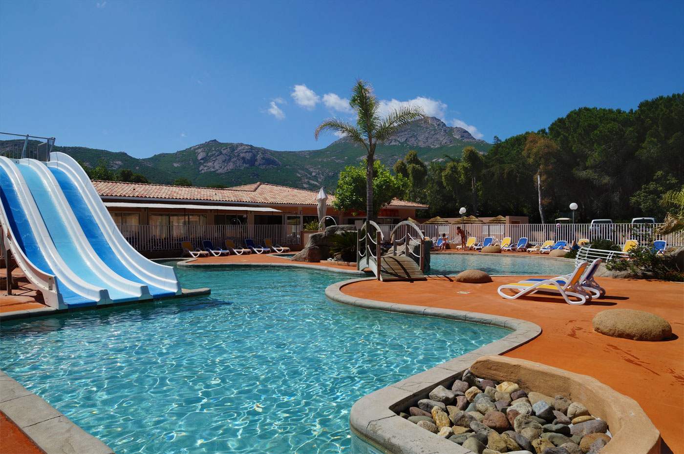 Camping Corse Ile Rousse Avec Piscine